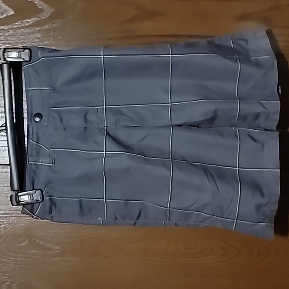 Tony Hawk Shorts Size 10 Grey Plaid Pattern - Picture 4 of 6